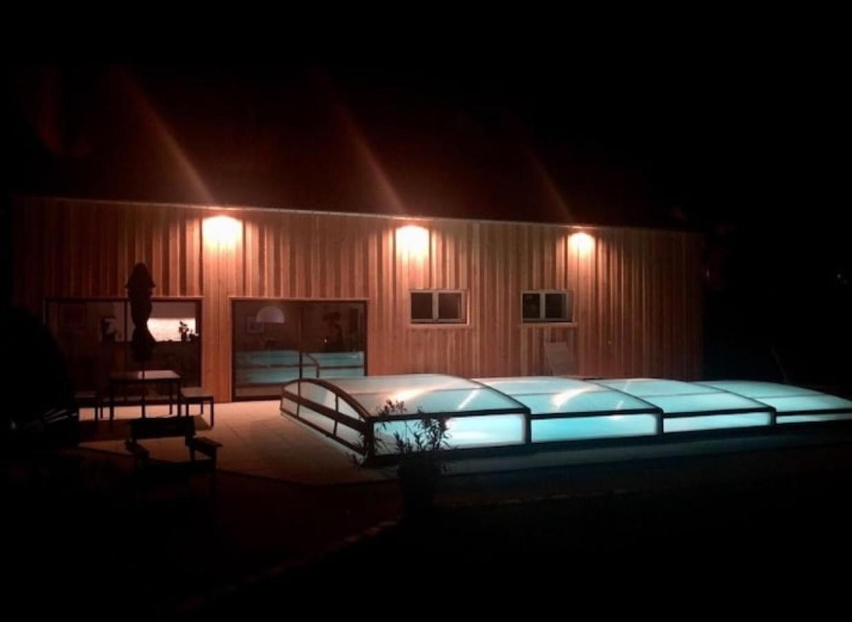 Pool House-L'Hirondelle De Sermizelles- Grand Jardin, Calme Et Nature Aux Portes Du Morvan Eksteriør billede